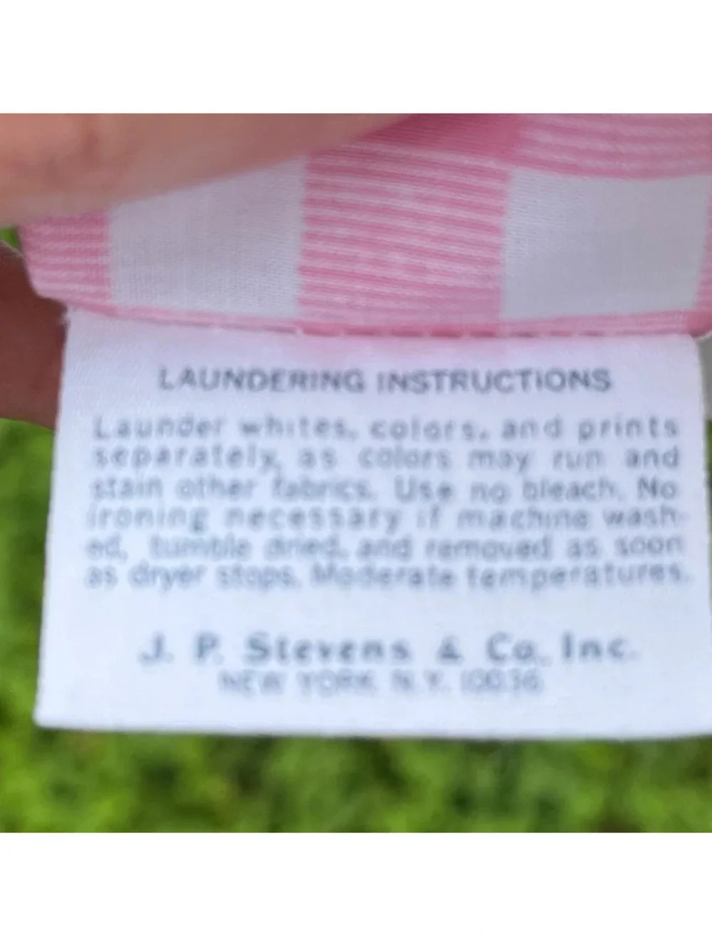 Vintage pink gingham scalloped edge Utica USA cotton/poly king pillowcase granny
